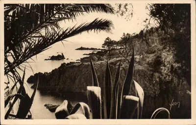 Les Rochers — Côte d'Azur — Éditions d'Art de Paris