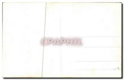 सैन्य बिल्डिंग के सामने एक सैन्य जवानों का समूह — कोई एडिटर या सीरियल नंबर दिखाई नहीं देता — पीछे