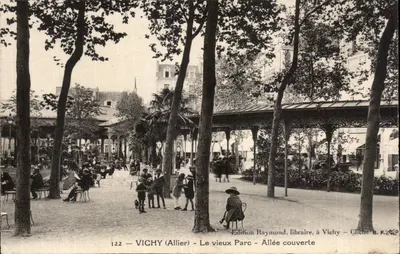 Vichy (Allier) - O velho Parque - Avenida coberta — Edição Raymond, livraria, em Vichy