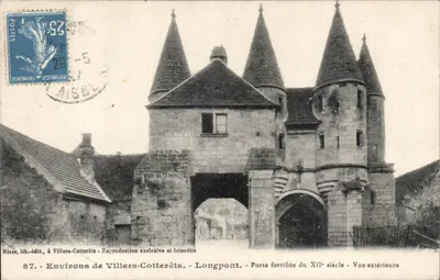 Longpoint — Porta fortificada do século XII — Vista externa — Risse, lib.-édit., em Villers-Cotterêts