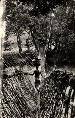 Passagem de um Ponte de Konas — Guiné — C.O.L.X. Conakry