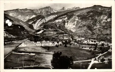 Bourg-Saint-Maurice — As Casernas e o Massif do Rognais — REAL-PHOTO C.A.P. PARIS