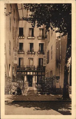 Hôtel d'Amérique — Vichy (Allier) — Patras