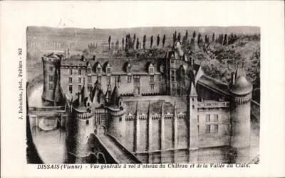 DISSAIS (Vienne) - Vista aérea geral do Castelo e da Vale do Clain - J. Robuchon, fot. Poitiers - 943