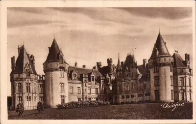 Castelo de Bort — Fachada Sudoeste — Éditions Théojac