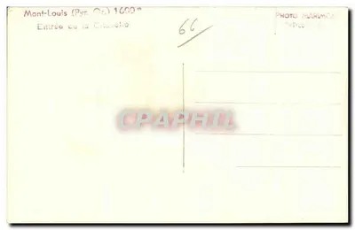 मॉंट-लूई (पिरेनीज़-पूर्वी) — सिटाडेल के प्रवेश द्वार — फोटो मारिमॉन — पीछे