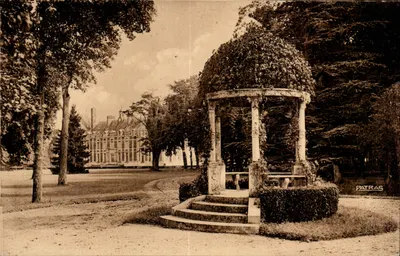 Rosny-sur-Seine — O Castelo de Rosny, onde nasceu Sully — Éditions du Petit Maintalis, PATRAS