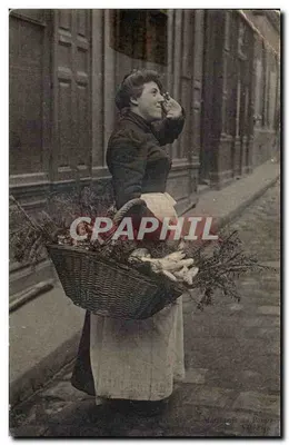 Femme avec panier de légumes — rue de Paris — éditeur : Maison de la Poste, n° 50.848