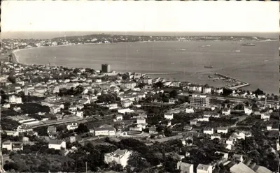 Golfe-Juan — Vista geral — As Edições Francesas