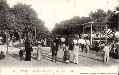 Royan — Le Casino Municipal — Le Jardin — LL. — Novozelski — Souvenir des Bains de mer — Royan.