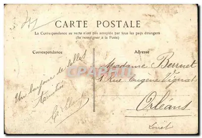 Bilhete postal antigo Selles sur Cher A praça da igreja — Verso