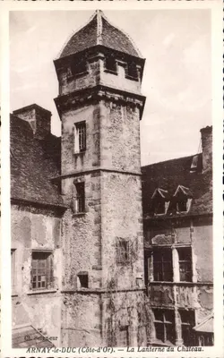 Arnay-le-Duc (Côte-d'Or) — A Lanterna do Castelo — Cl. Seigneur