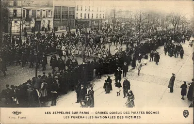 Les Zeppelins sur Paris — Crimes odieux des pirates boches — Les funérailles nationales des victimes — B.D. Paris