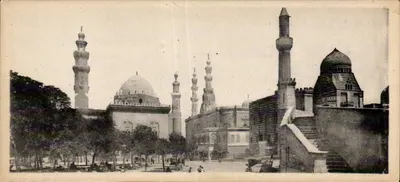 Le Caire — La Place Roumelekh et les Mosquées — Imp. LEVY & Cie, Paris