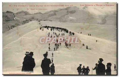 सुपरबाग्नेर्स के प्लेटो (1600 मीटर) के ऊपर का दृश्य — शीतकालीन खेल लुचॉन में — फोटोटाइप लैंचे & कंपनी, टौलूज़