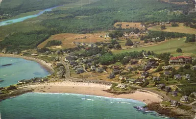 Kennebunk Beach — vista aérea — por Don Stieburg & Co., New London, N.H.