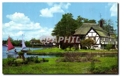 O rio Bure em Wroxham — Norfolk Broads — editor PT13801