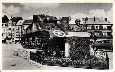 Bastogne — O Tanque e o Busto do General Mac-Auliffe — Edição L.B.