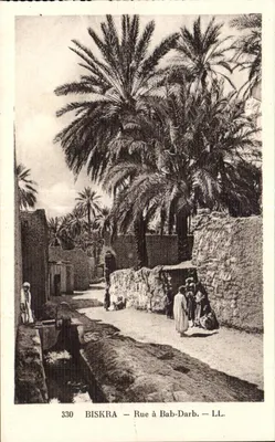 Biskra — Rue à Bab-Darb — LL.