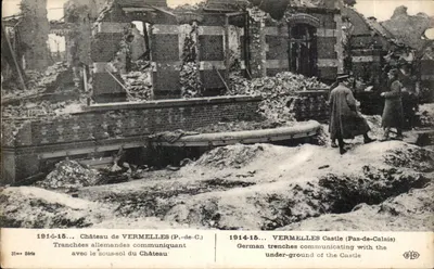 Castelo de VERMELLES (Pas-de-Calais) — Trincheiras alemãs conectando-se ao subsolo do castelo — Héliotype E. L' DELET, Paris, 31ª Série