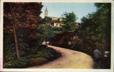 Lormes (Nièvre) — Estrada de Narveau — editor Combier & Macon, n°4