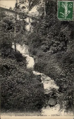 Lormes (Nièvre) — A Cachoeira — ND Fot.