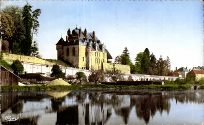 Castelo de Chatillon-en-Bazois — vista sobre o lago — Photographie Combière