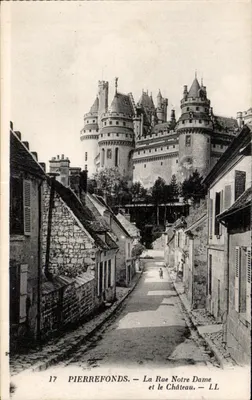 PierreFonds — Rue Notre Dame i Zamek — LL
