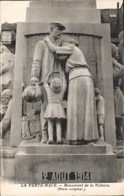 La Ferté-Macé — Monument da Vitória — Pierre escultor.