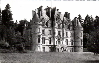 Castelo de Roches-Bagnoles — Estação Termal de Bagnoles-de-l'Orne — Foto Gallois (Slet-O.)