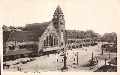 METZ - A Estação — vista da estação com seu relógio e um trem — editor desconhecido, n° 55