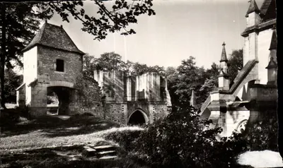 Vaucouleurs (Meuse) — A Porta do castelo e ruínas — Edições « La Cigagne »
