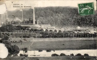 Jœuf, les Usines de Wendel — vue industrielle avec cheminées et paysage rural