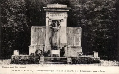 Monumento aos Crianças Mortas pela Patria — Joinville (Hte-Marne) — Magasins Réunis Edit.