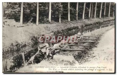 Infantaria francesa defendendo o acesso a um Canal — Guerra 1914-1915 — LL