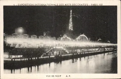 Exposition Internationale des Arts Décoratifs - Paris 1925 — Vue de nuit — A.P.