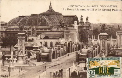Exposition des Arts Décoratifs — Le Pont Alexandre-III et le Grand Palais — Paris 1925