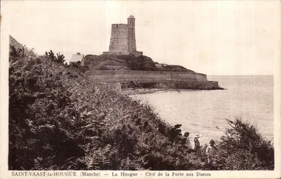Saint-Vaast-la-Hougue (Manche) — La Hougue — Side of the Porte aux Dames