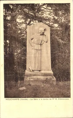Mouchamps (Vendée) — Estela na tumba de M. G. Clémenceau — Cliché Shbard / La Rochelle s/Yon