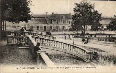 Bressuire — O Square da Estação e a escada principal da Promenade — J. Nozais editor, Nantes