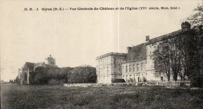 Oiron (D.-S.) — Vista geral do Castelo e da Igreja (século XVI, Mon. hist.) — D.B. 3