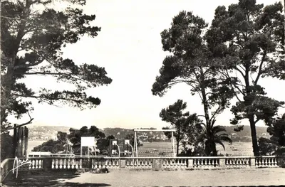 Vue du parc du Vert Bois à Saint-Mandrier — Éditions ARIS, n°89
