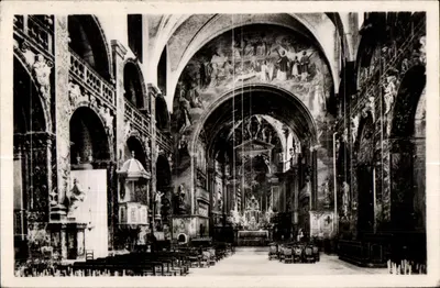 Ilha sobre Sorgue — Interior da igreja (século XII) — HéAL-Photo, Paris
