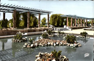 El Jadida - Piscina e Pergolados do Jardim Público — editor Cap