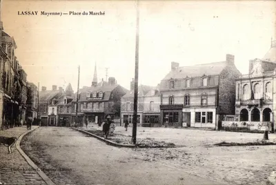 LASSAY Mayenne — Praça do Mercado — Foto Lambert, Joalheiro Lassay