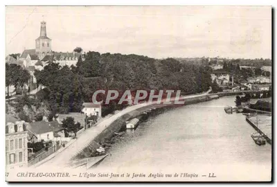 Château-Gaontier — A Igreja de São João e o Jardim Inglês vistos do Asilo — LL