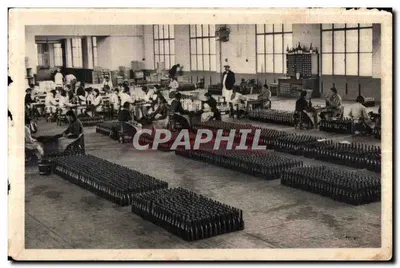 Bilhete postal antigo Salle de emballage Moet Chandon Champagne