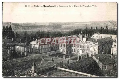 Sainte-Menehould — Panorama da Place de l'Hôtel-de-Ville — CPHAPHIL 12 bis
