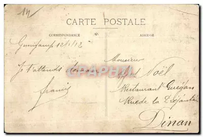 Avranches - Die Steine von Heinrich II — Auf dieser Steine, am Eingang der Kathedrale, erhielt Heinrich II., König von England, auf den Knien die apostolische Absolution für den Mord an Thomas Becket, Erzbischof von Canterbury, am Sonntag, den 31. Mai 1171. — Rückseite