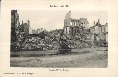Baccarat em Ruínas — A Guerra de 1914 — Lunéville-Photo, P. R., 13, Pl. de l'Église